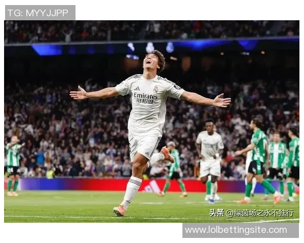 皇马绝杀里昂全场沸腾帽子戏法背后的战术解析与精彩瞬间